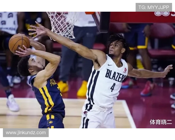 西索科空切突破篮下无视防守完成惊艳折叠暴扣