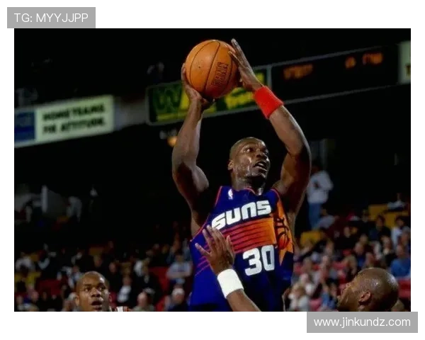 太阳队决定执行瑞安邓恩新秀合同第三年球队选项继续培养潜力球员